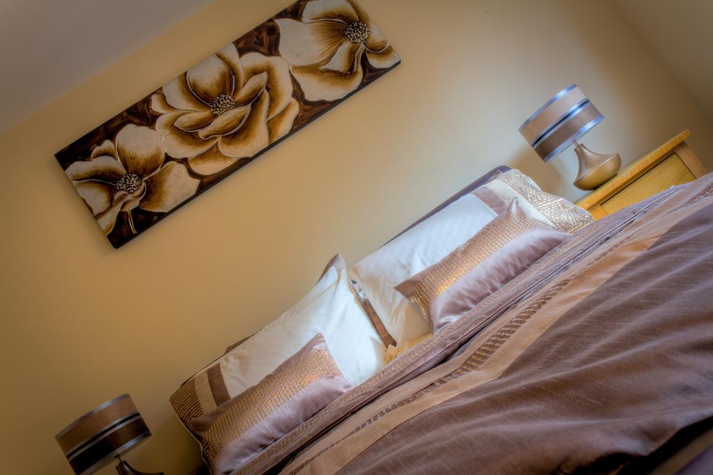The Lindley Suite - Simple2Let Serviced Apartments Huddersfield Extérieur photo