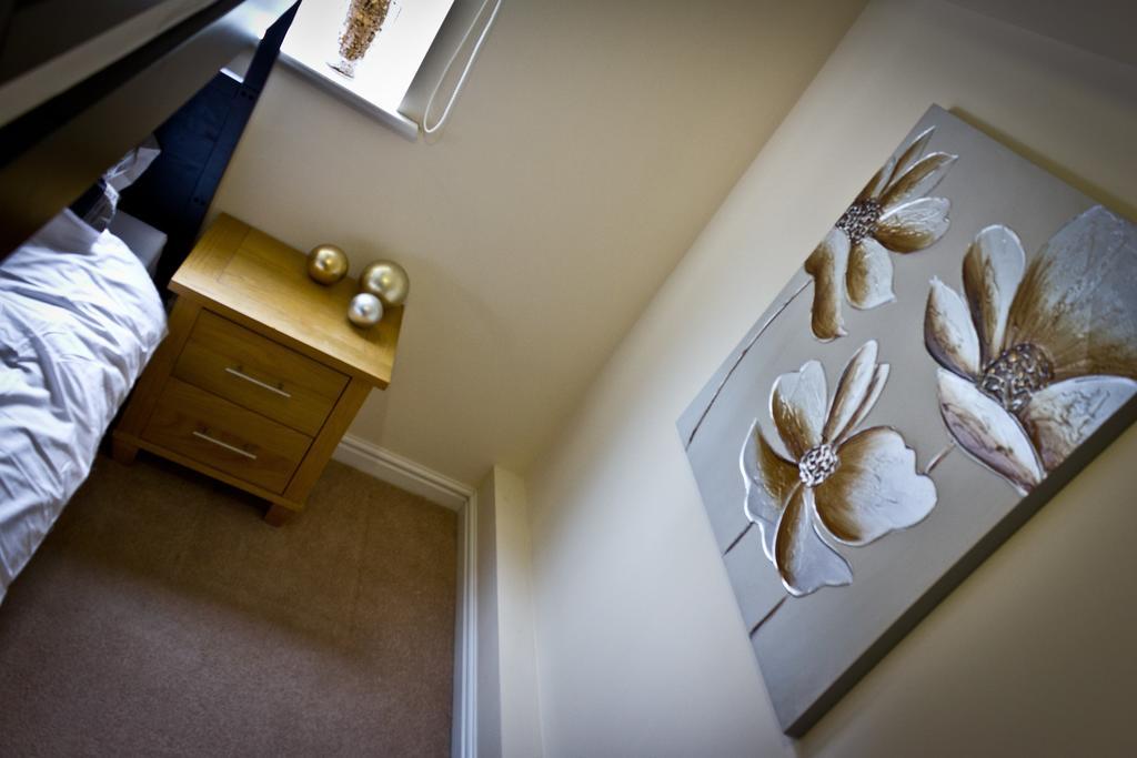 The Lindley Suite - Simple2Let Serviced Apartments Huddersfield Chambre photo