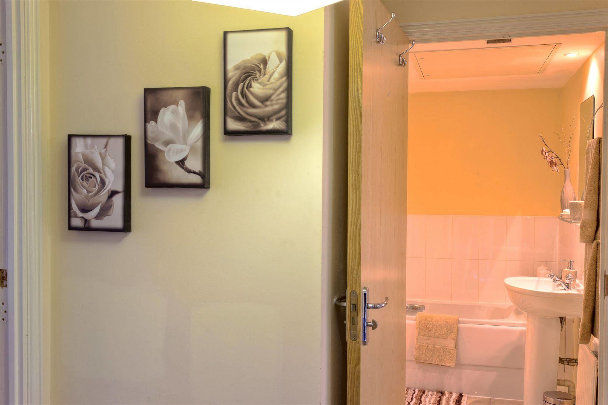The Lindley Suite - Simple2Let Serviced Apartments Huddersfield Extérieur photo