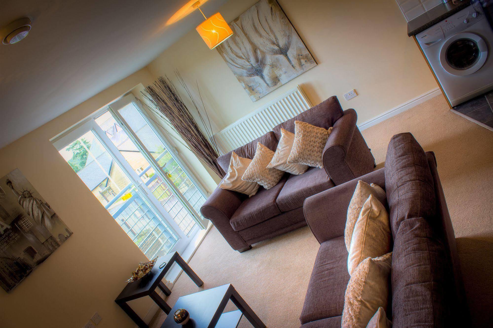 The Lindley Suite - Simple2Let Serviced Apartments Huddersfield Extérieur photo