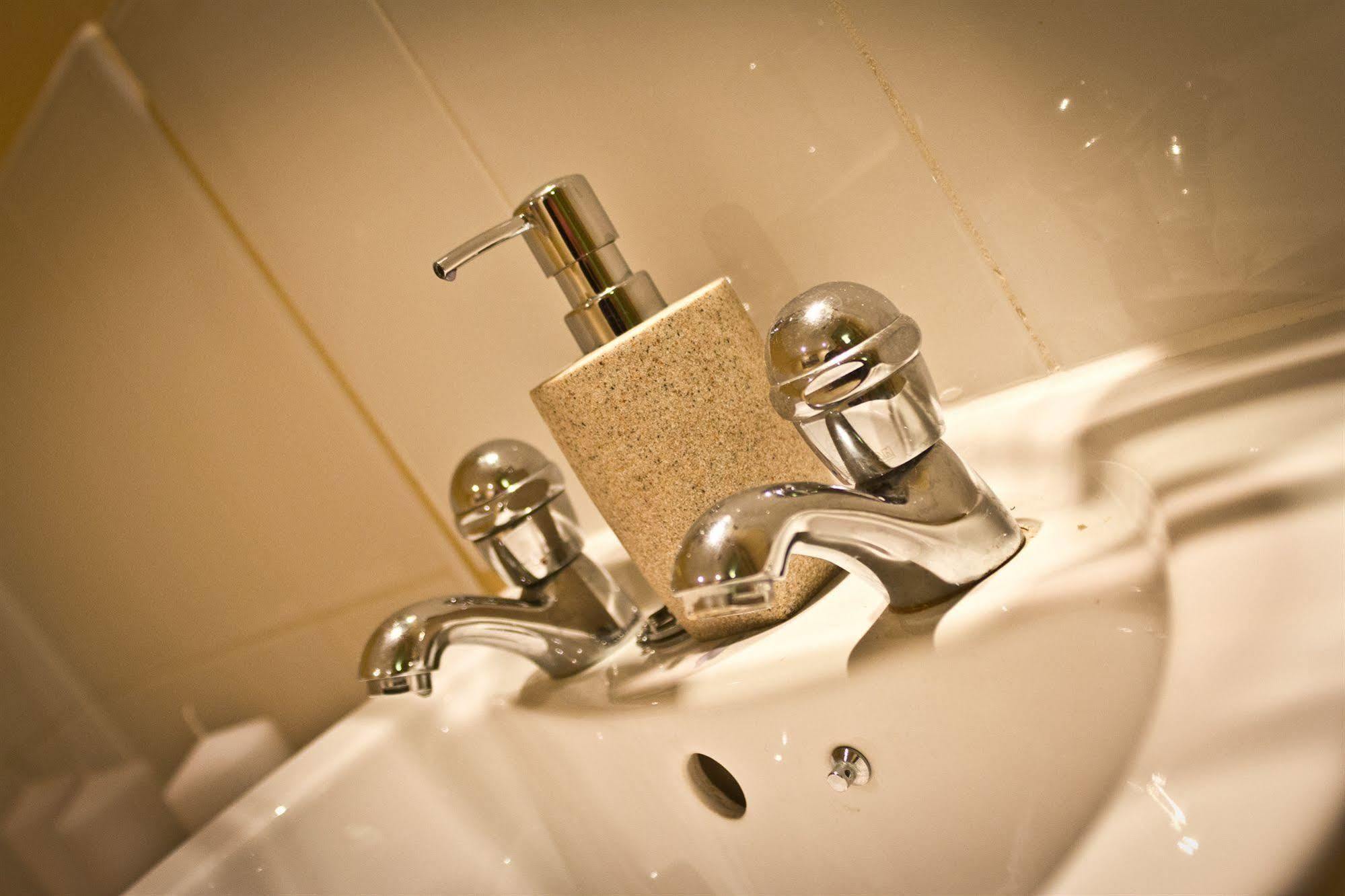 The Lindley Suite - Simple2Let Serviced Apartments Huddersfield Extérieur photo