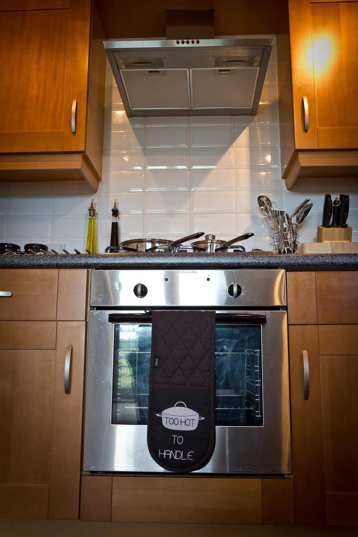 The Lindley Suite - Simple2Let Serviced Apartments Huddersfield Extérieur photo